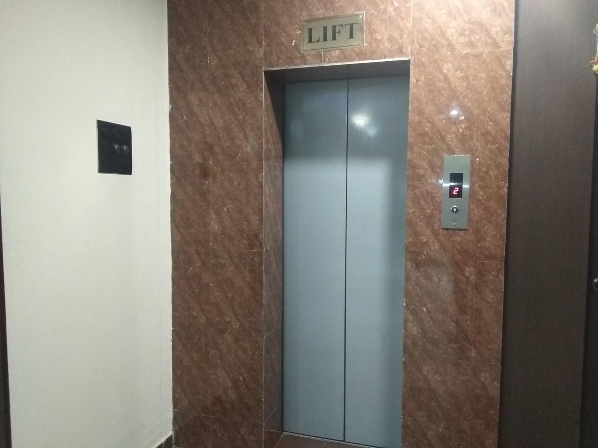Hotel Royal Regency Bori  Exteriér fotografie