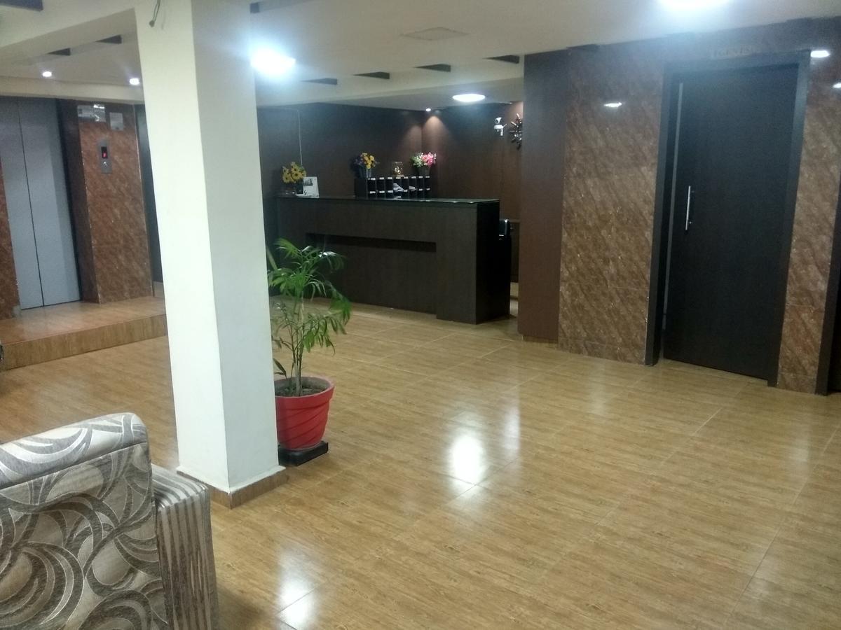 Hotel Royal Regency Bori  Exteriér fotografie